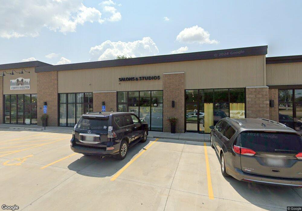 2225 W 53rd St unit D, Davenport, IA 52806 - photo 1