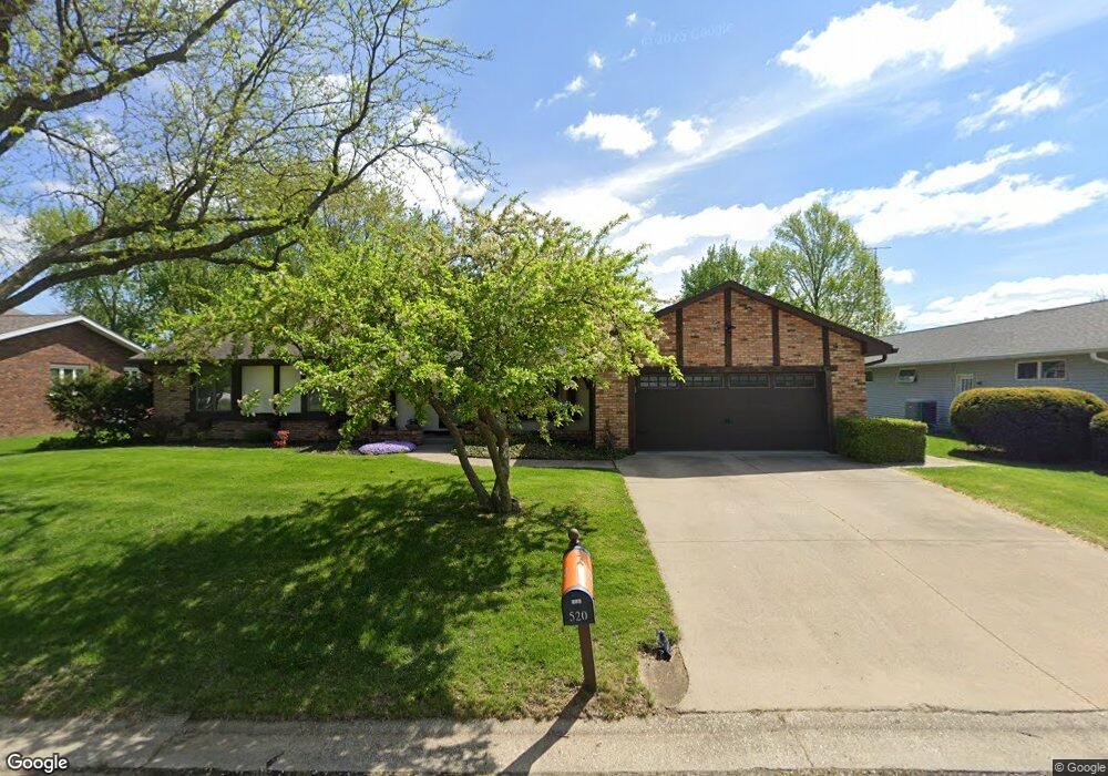 520 Maywood Dr, Lincoln, IL 62656 - photo 1