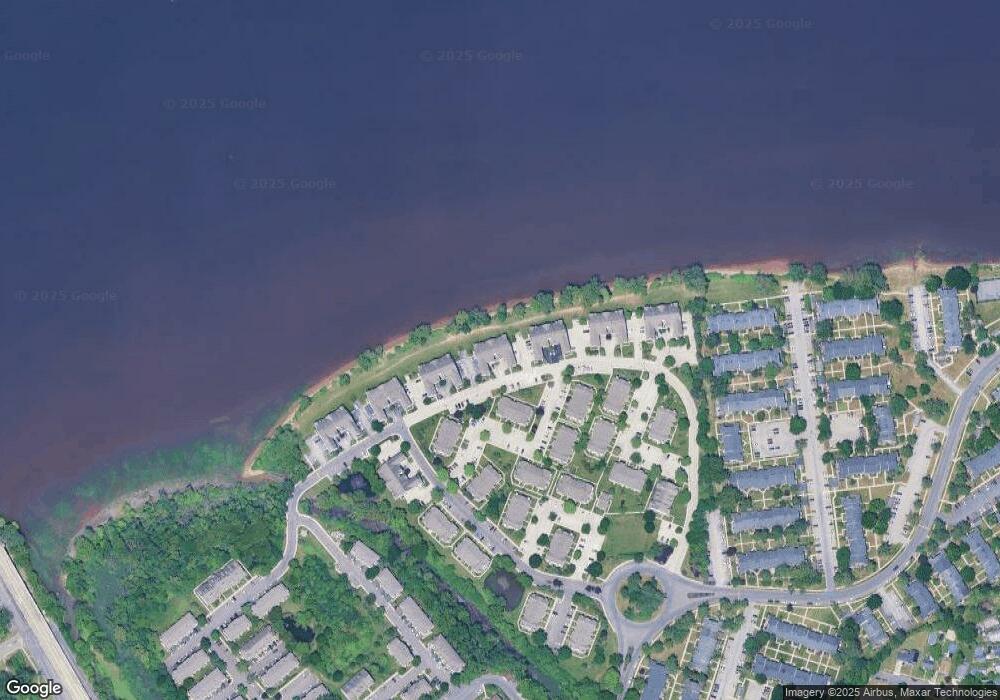 5812 Riverfront Dr unit 5812, Palmyra, NJ 08065 - photo 1