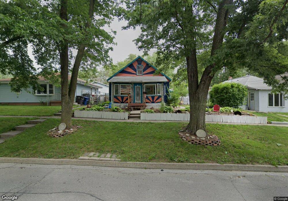 15 Davis Ave, Des Moines, IA 50315 - photo 1