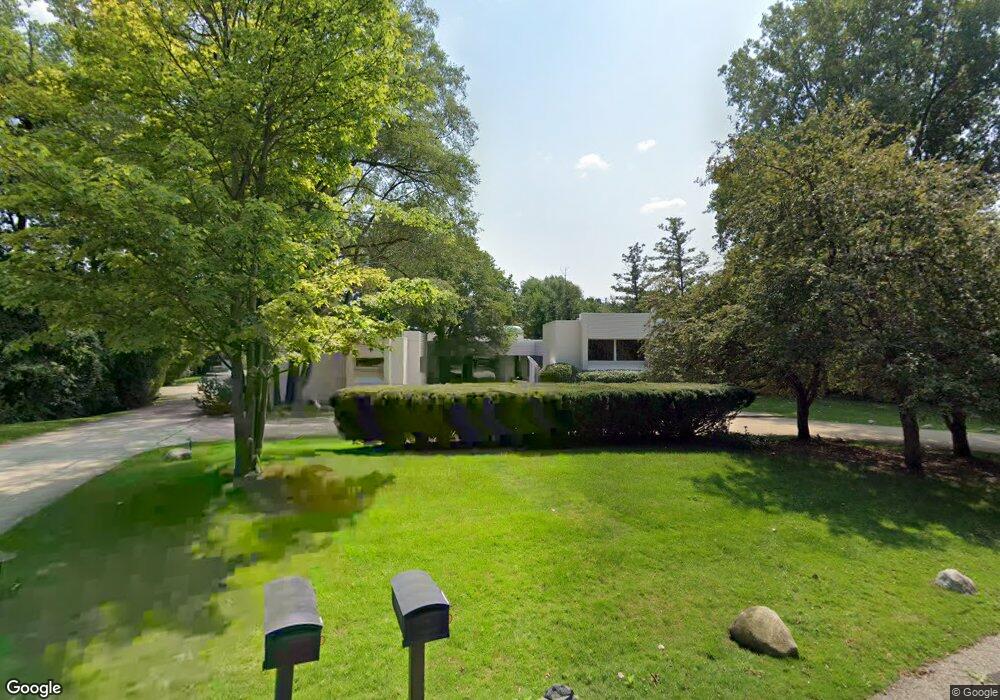 148 Chesterfield Rd, Bloomfield Hills, MI 48304 - photo 1