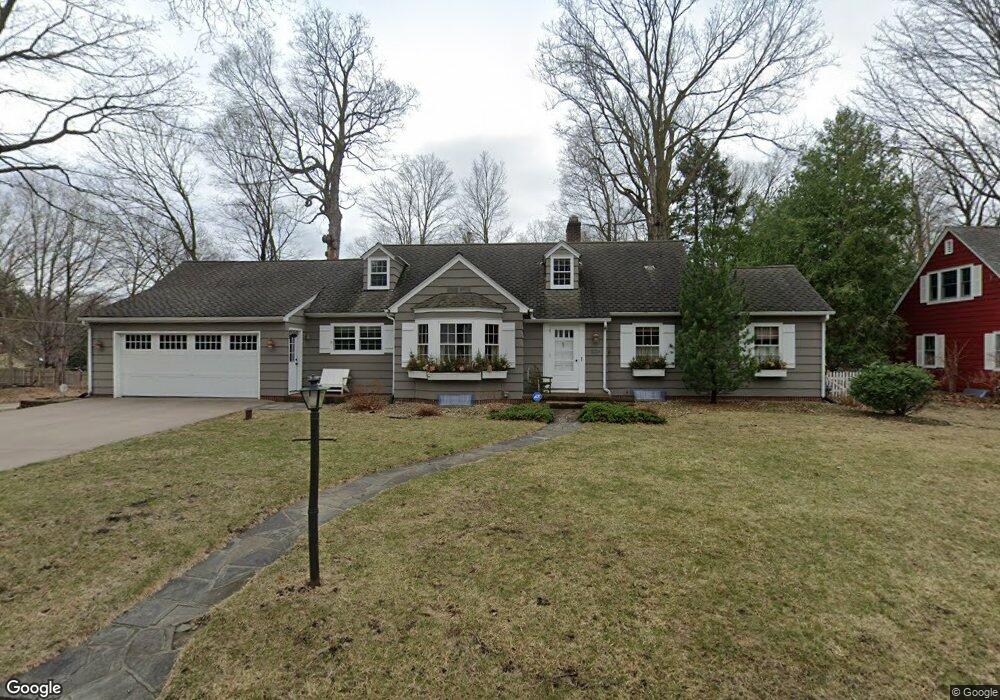 19105 Highland Ave, Wayzata, MN 55391 - photo 1