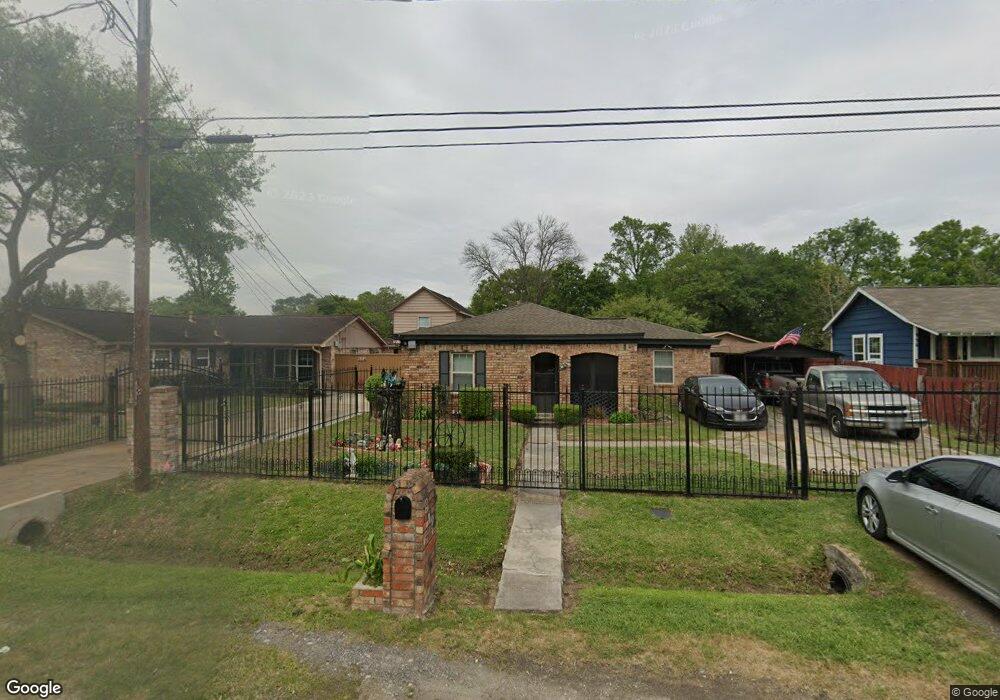 972 Marjorie St, Houston, TX 77088 - photo 1