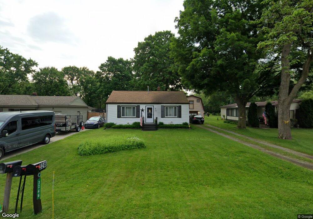 3246 Mills Acres St, Flint, MI 48506 - photo 1