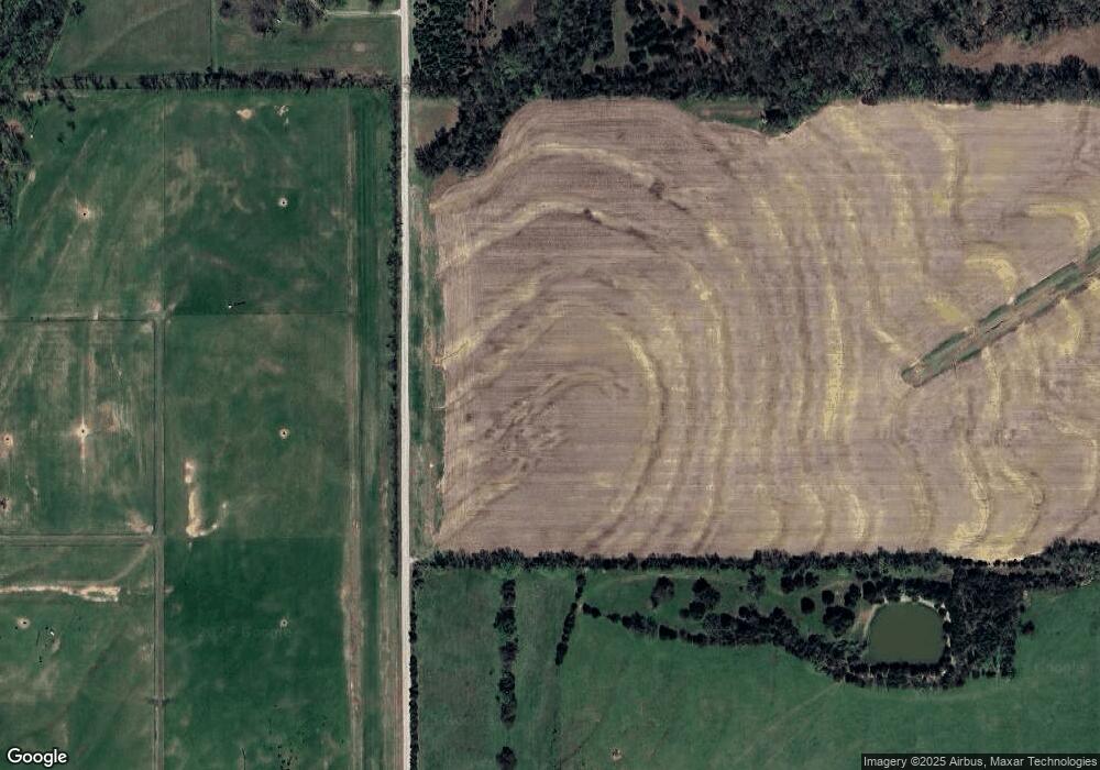 18065 Queens Rd, Parsons, KS 67357 - photo 1