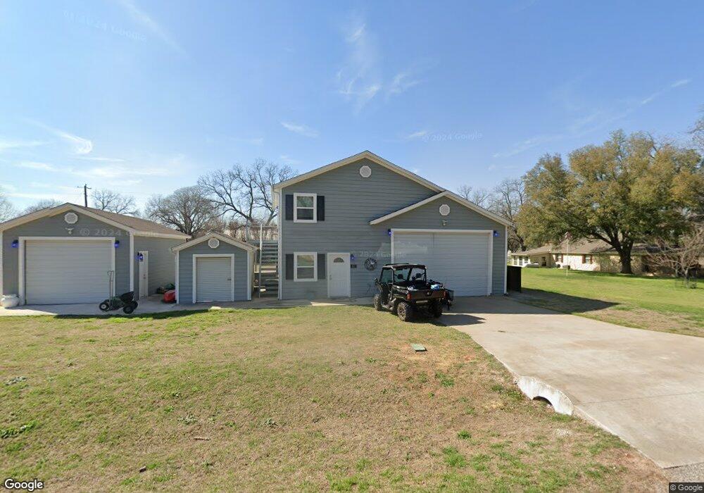 107 Pecan Grove Dr, Weatherford, TX 76087 - photo 1