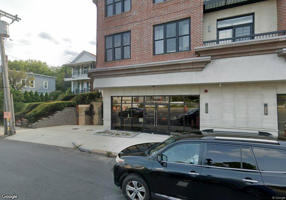 432 Mcgrath Hwy unit 3, Somerville, MA 02143 - photo 1