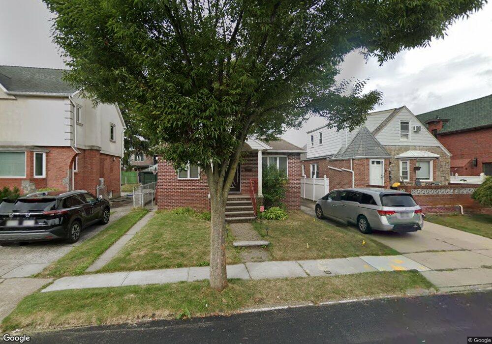 6936 181st St, Fresh Meadows, NY 11365 - photo 1