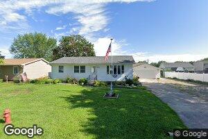 261 E Gilbert Dr, Elk Run Heights, IA 50707