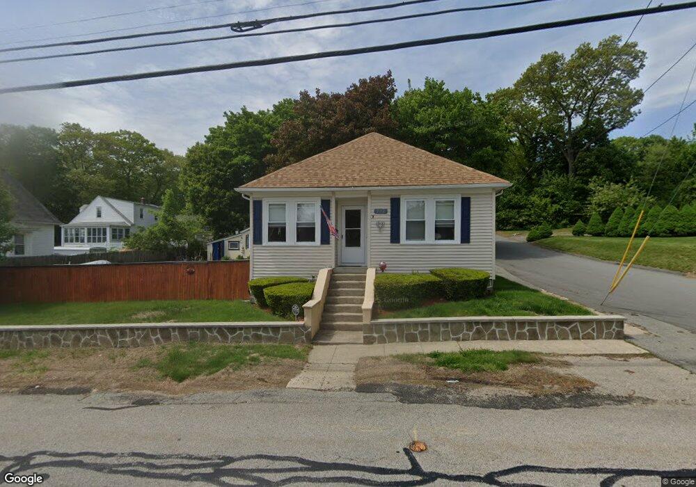 122 Phenix Ave, West Warwick, RI 02893 - photo 1