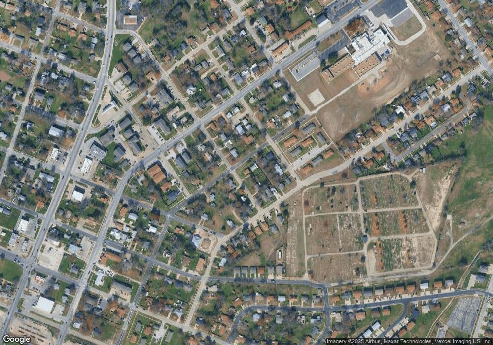 702 N 2nd St, Copperas Cove, TX 76522 - photo 1