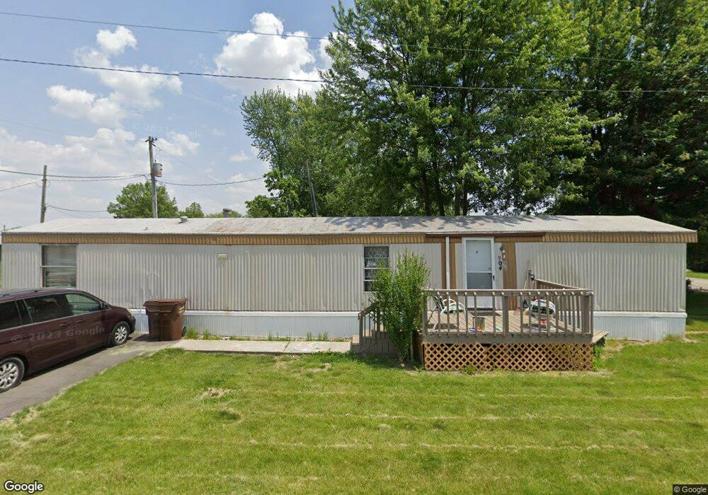 904 Zuercher Ln, Ossian, IN 46777 - photo 1