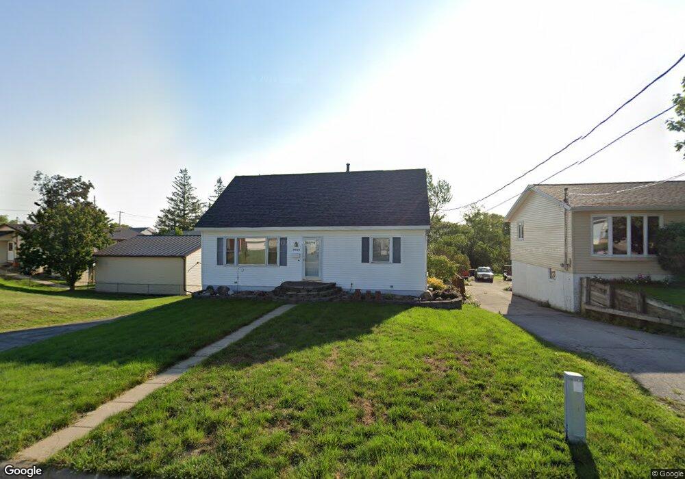 2919 Southland St SW, Cedar Rapids, IA 52404 - photo 1