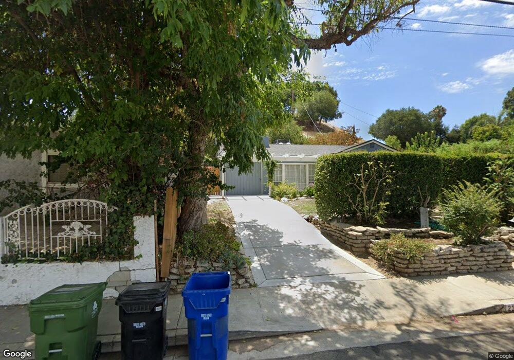 21112 Avenue San Luis, Woodland Hills, CA 91364 - photo 1