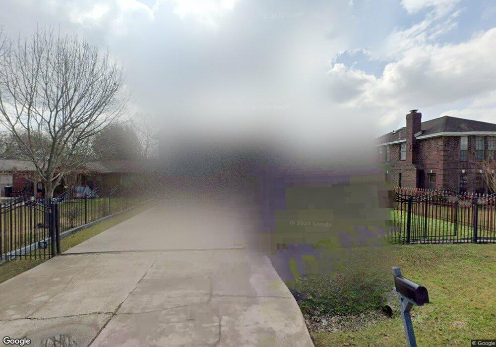 8422 Holiday Ln, Houston, TX 77075 - photo 1