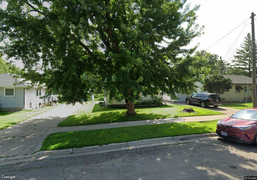 908 Ulstad Ave, Albert Lea, MN 56007 - photo 1