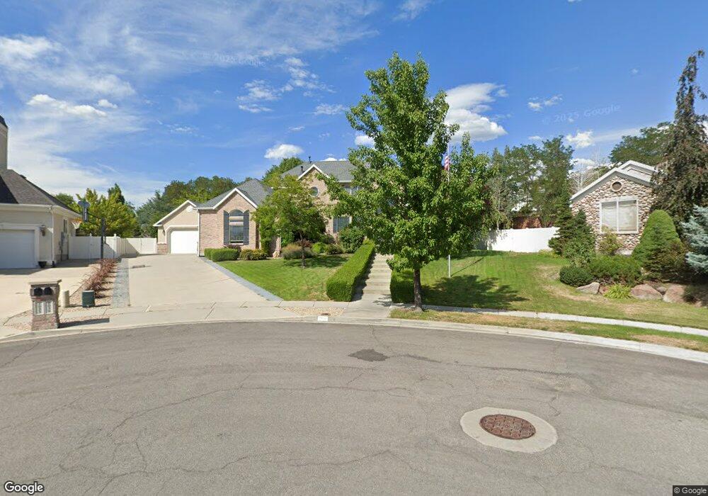 2039 Aspen View Ct, Sandy, UT 84092 - photo 1