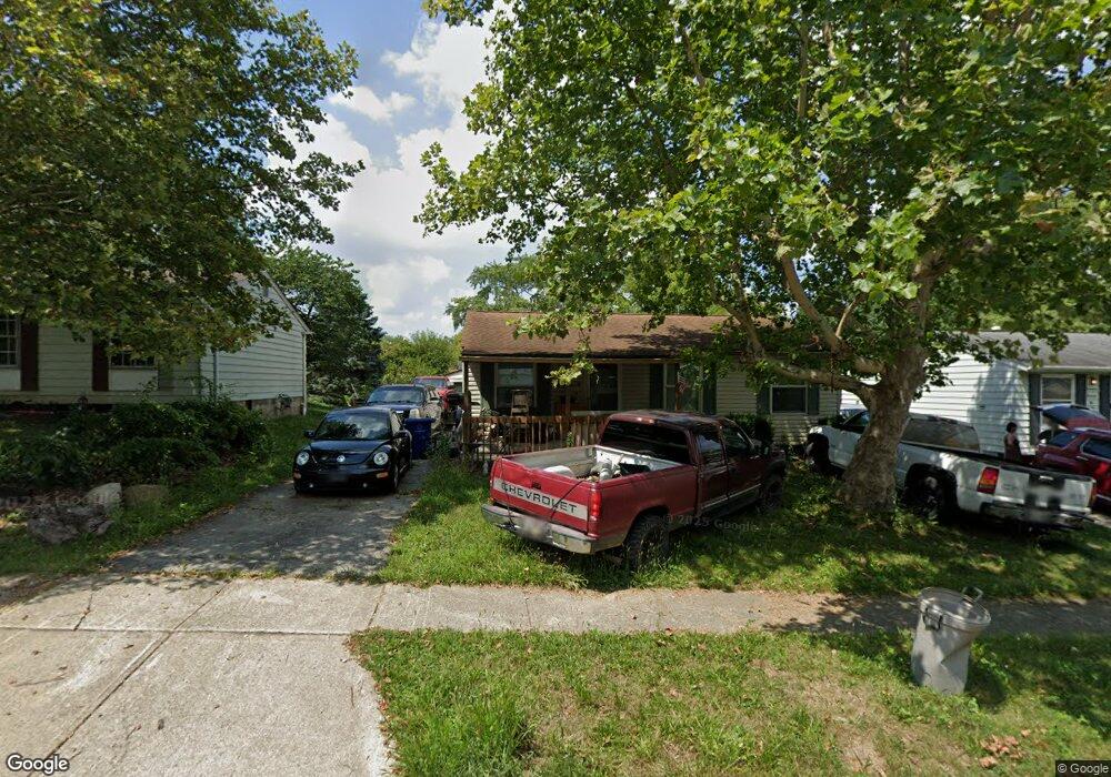 1709 Rivermont Rd, Columbus, OH 43223 - photo 1