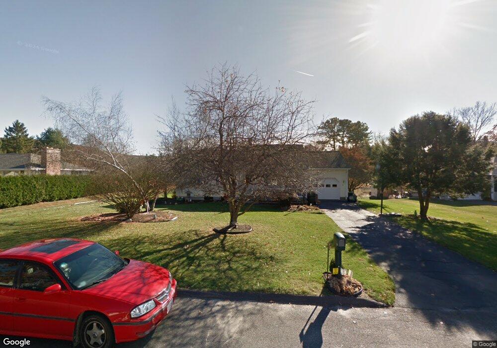 52 Overlook Dr, Easthampton, MA 01027 - photo 1