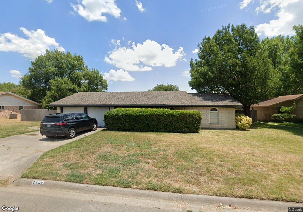 1108 Rosedale Dr, Gainesville, TX 76240 - photo 1