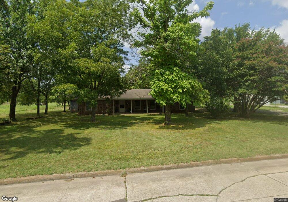402 S 8th St, Hugo, OK 74743 - photo 1