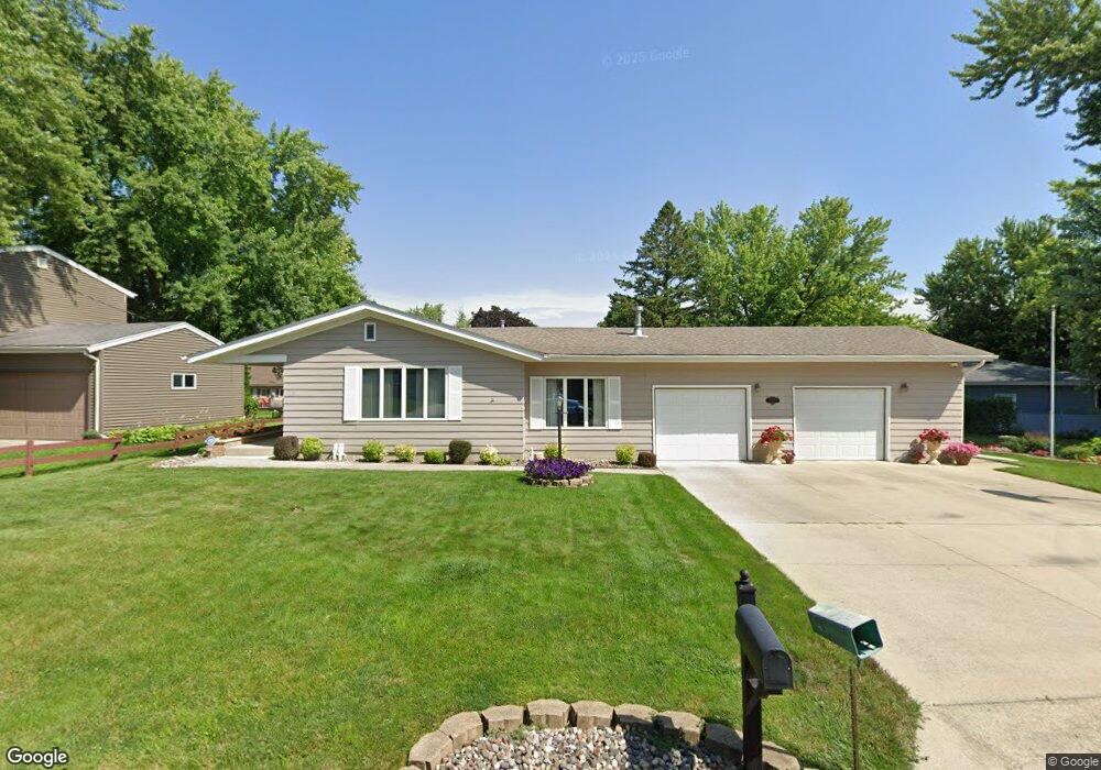 1221 Foothills Cir, Albert Lea, MN 56007 - photo 1