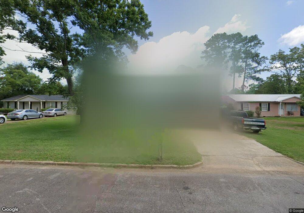 1919 Edgerly Ave, Albany, GA 31707 - photo 1