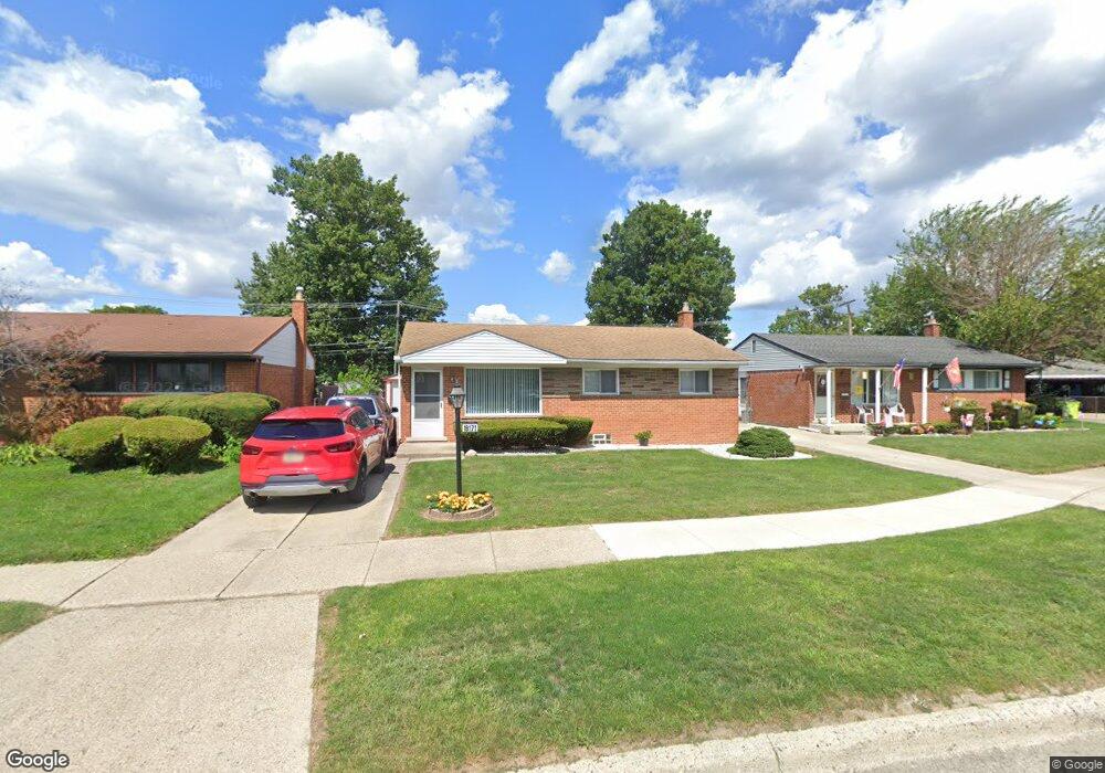 16171 Larkspur St, Roseville, MI 48066 - photo 1