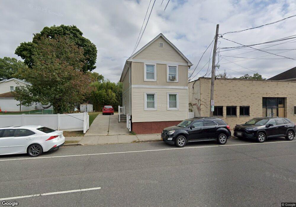 312 Willis Ave, Mineola, NY 11501 - photo 1