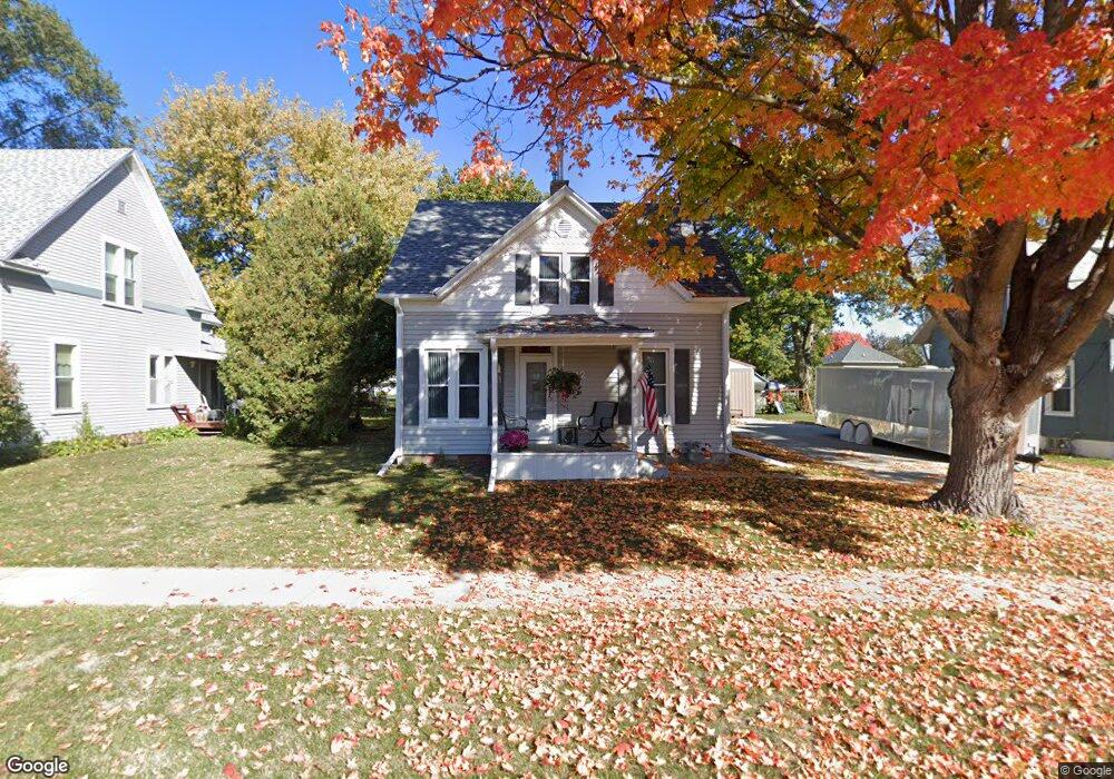 512 S 4th Ave E, Newton, IA 50208 - photo 1