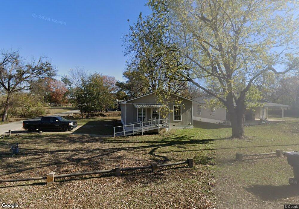 1002 S 2nd St, Henryetta, OK 74437 - photo 1