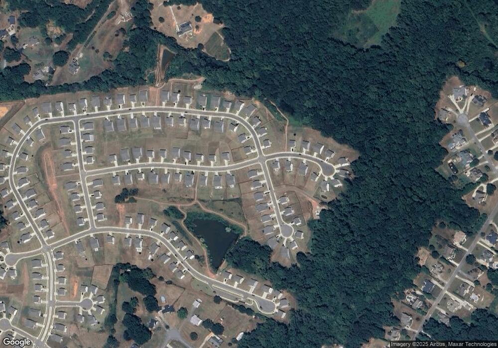 672 Bentwater Way, Hoschton, GA 30548 - photo 1