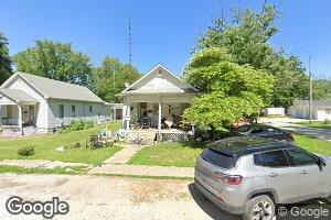 435 S Cedar St, Nokomis, IL 62075