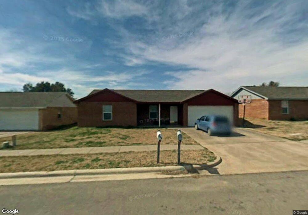 308 Kathy Ln, Granbury, TX 76049 - photo 1