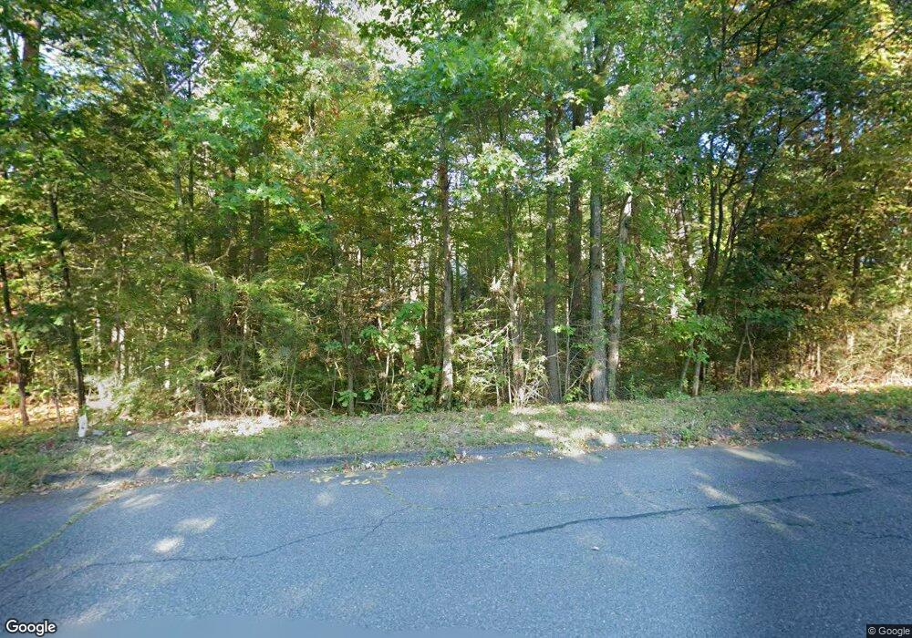 2 Hollister Dr, Easthampton, MA 01027 - photo 1