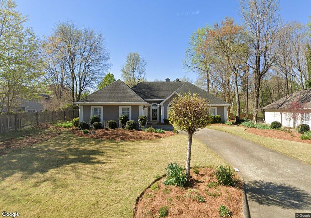 11750 Aspen Forest Dr, Alpharetta, GA 30005 - photo 1