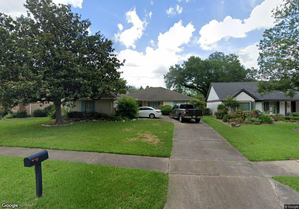 5930 Lawn Ln, Houston, TX 77088 - photo 1