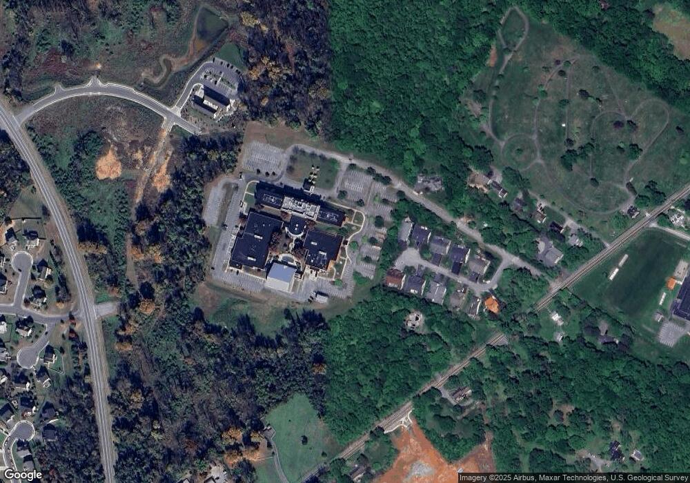 233 Lowe Dr unit 404, Shepherdstown, WV 25443 - photo 1