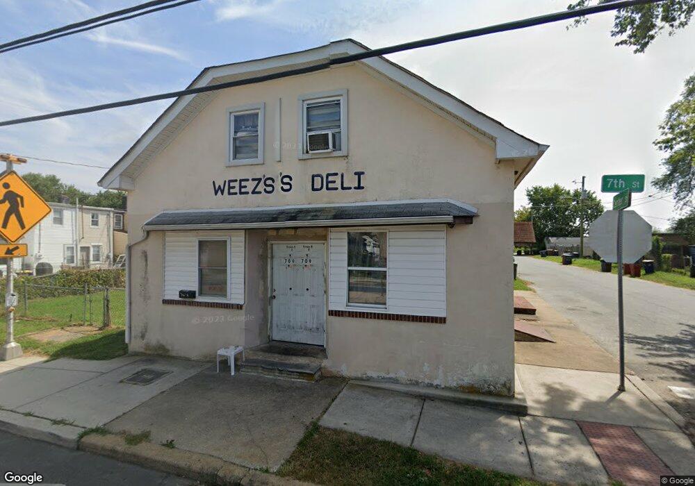 709 W 7th St, New Castle, DE 19720 - photo 1