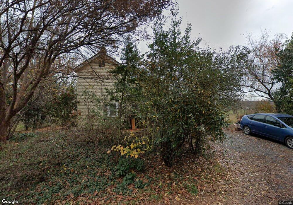 51 Dennis Rd, Castleton, VA 22716 - photo 1