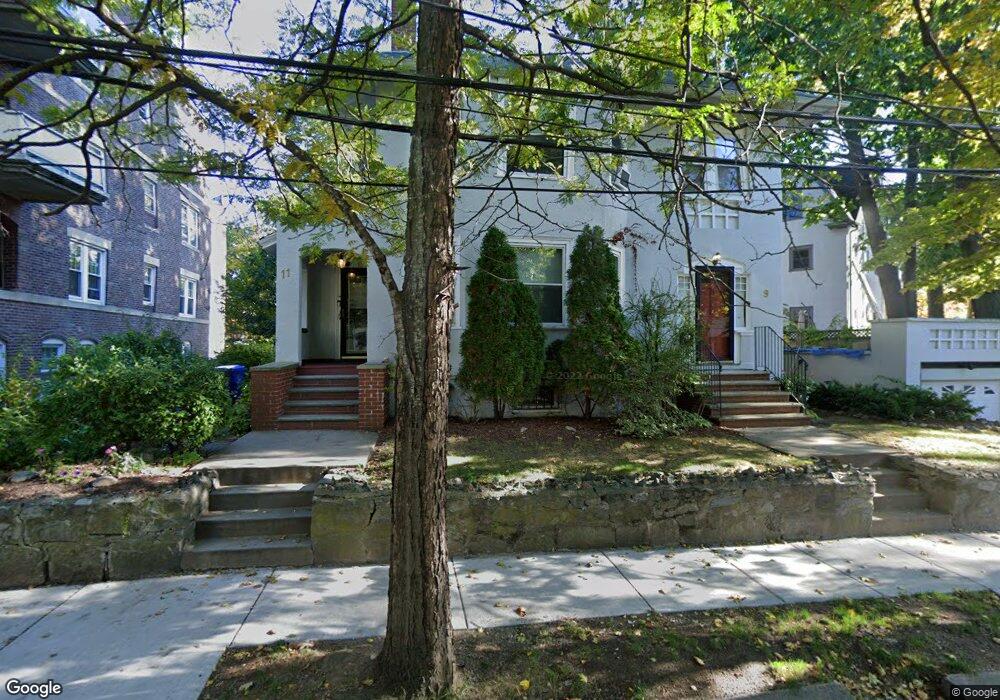 11 Hamilton Rd unit 1, Brookline, MA 02446 - photo 1