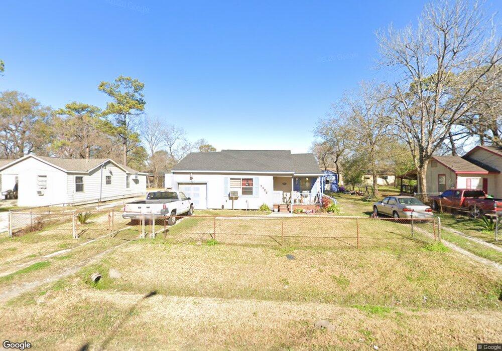 7325 Carothers St, Houston, TX 77028 - photo 1