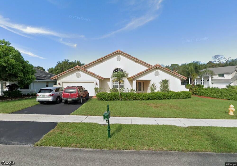 2141 SW 97th Rd, Davie, FL 33324 - photo 1