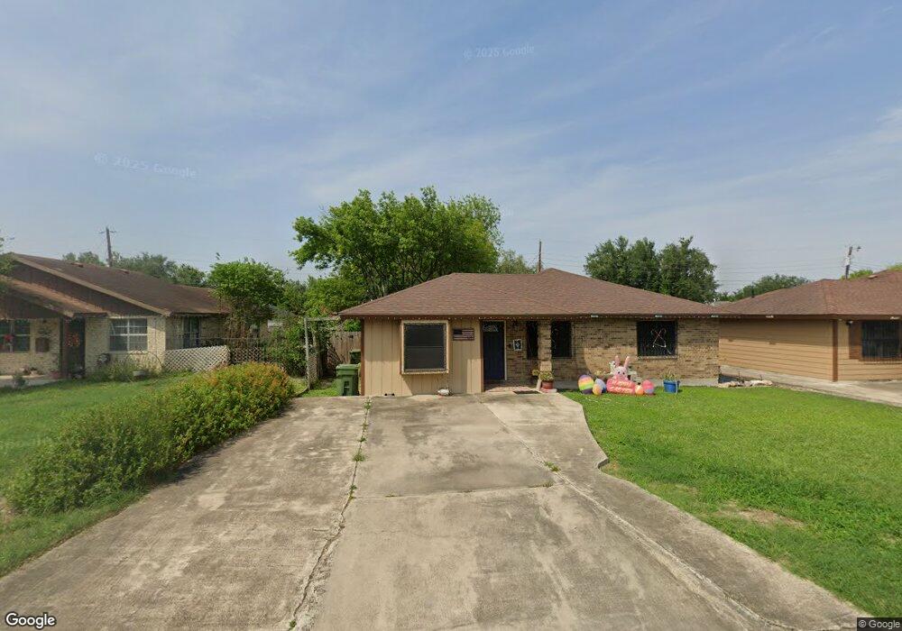 528 Martinez Ave, Alamo, TX 78516 - photo 1
