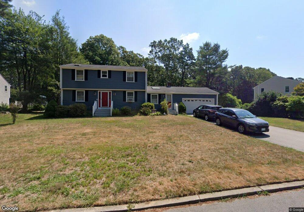 108 Tomahawk Cir, Saunderstown, RI 02874 - photo 1