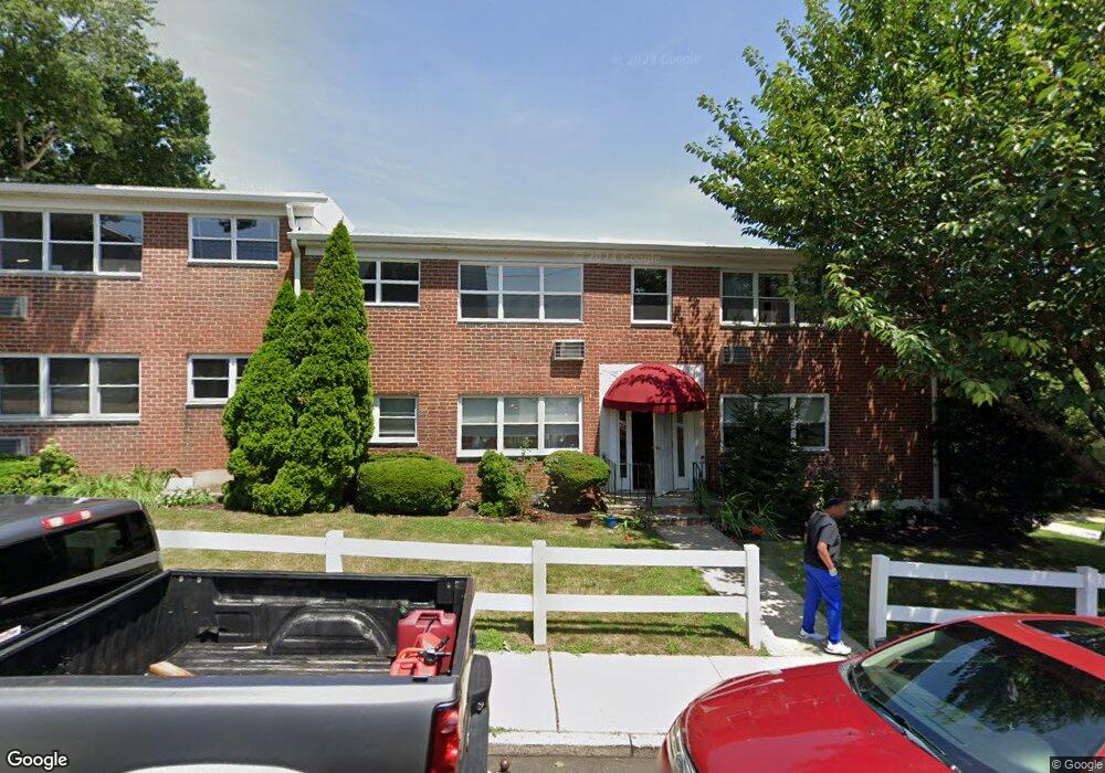 Kingsley Court unit Q1, Norwalk, CT 06850 - photo 1