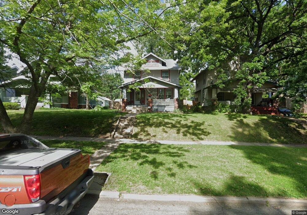 1257 SW Boswell Ave, Topeka, KS 66604 - photo 1
