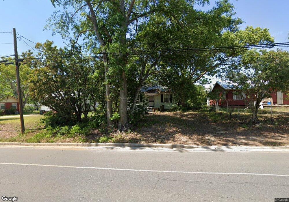 1505 Gaskin Ave N, Douglas, GA 31533 - photo 1