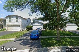 1660 Estate Cir, Naperville, IL 60565