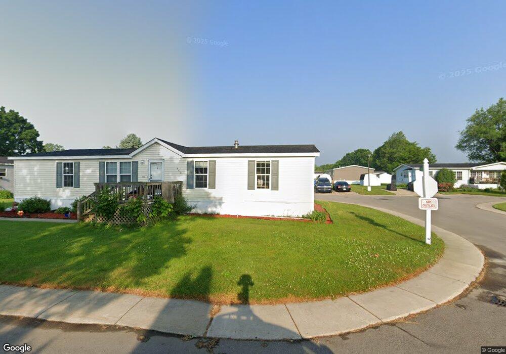 449 Cypress Ct, Flint, MI 48506 - photo 1